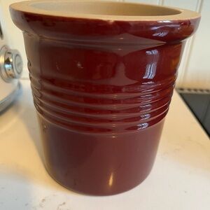 The Pampered Chef Family Heritage Stoneware Utensil Holder/Crock Cranberry